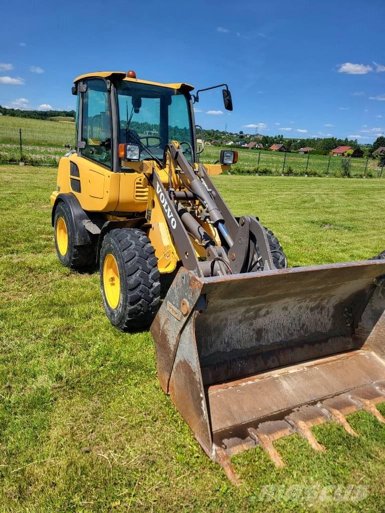 Volvo L 25 F Iekrāvēji uz riteņiem