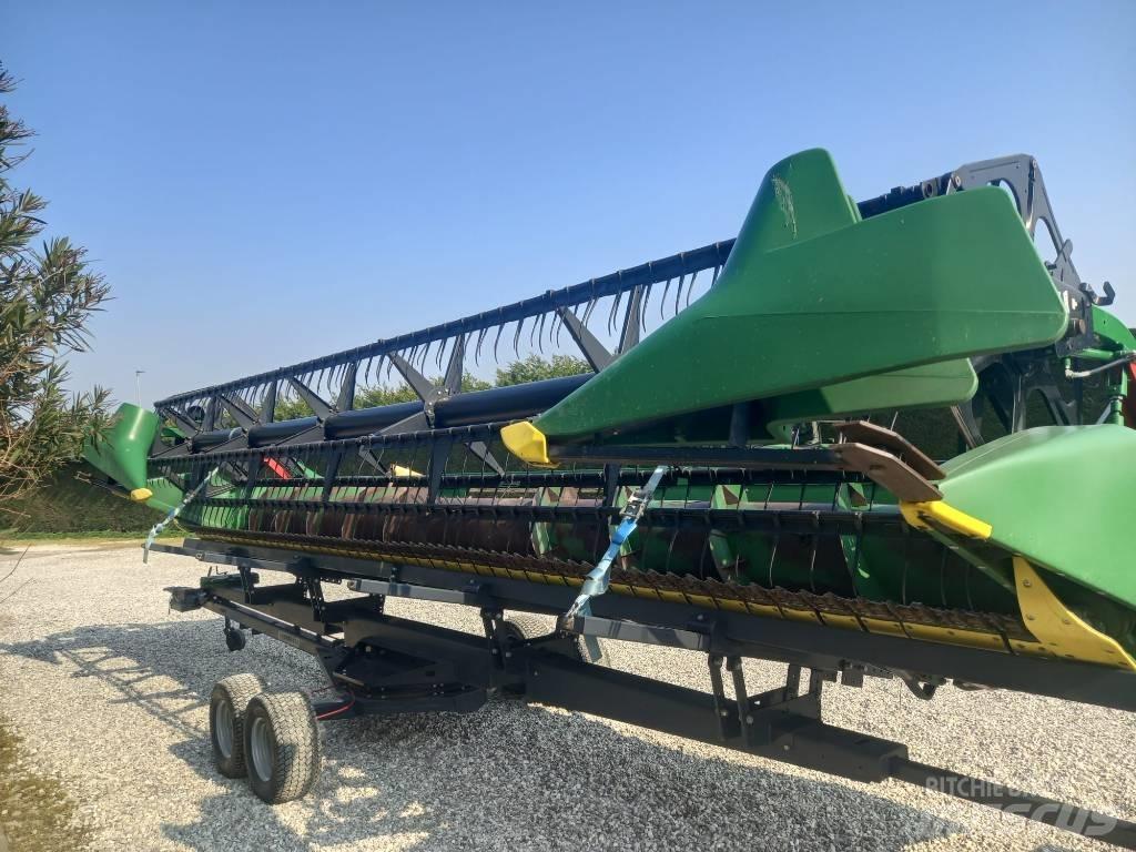 John Deere S 780i Ražas novākšanas kombaini