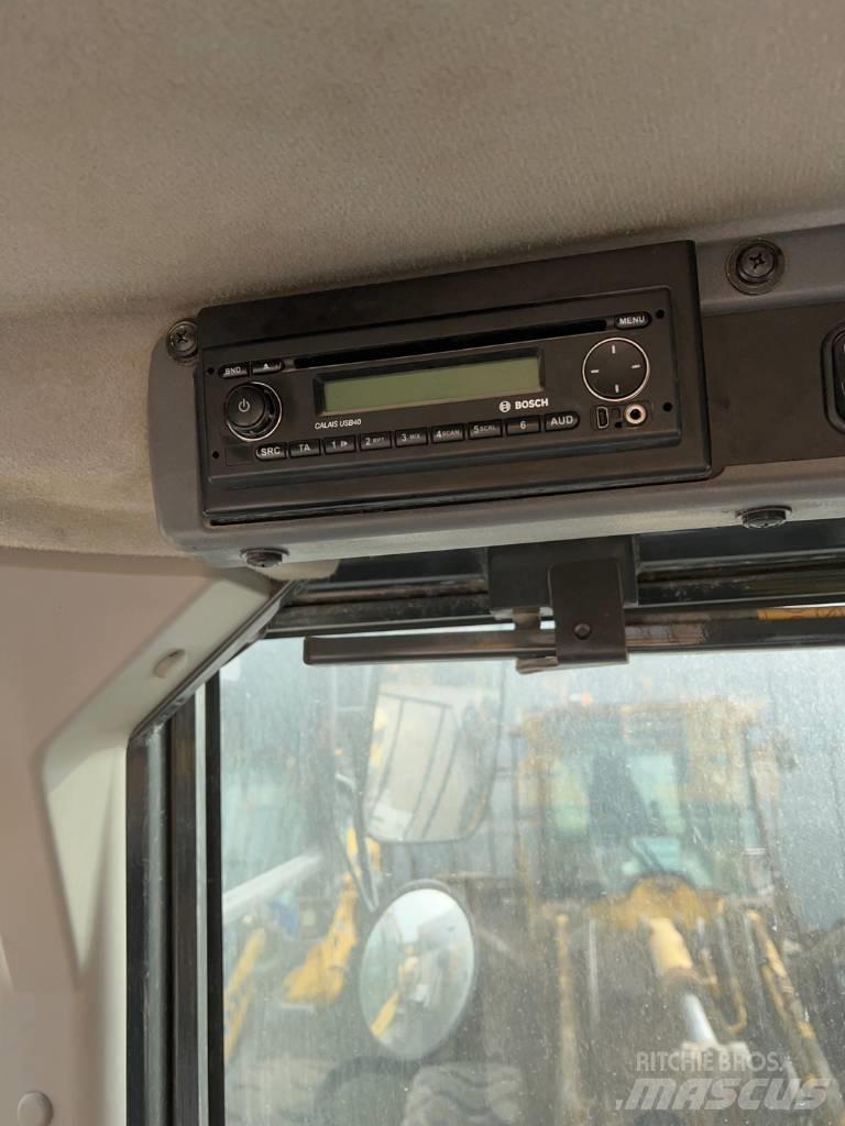 Komatsu WA 380-8 Iekrāvēji uz riteņiem