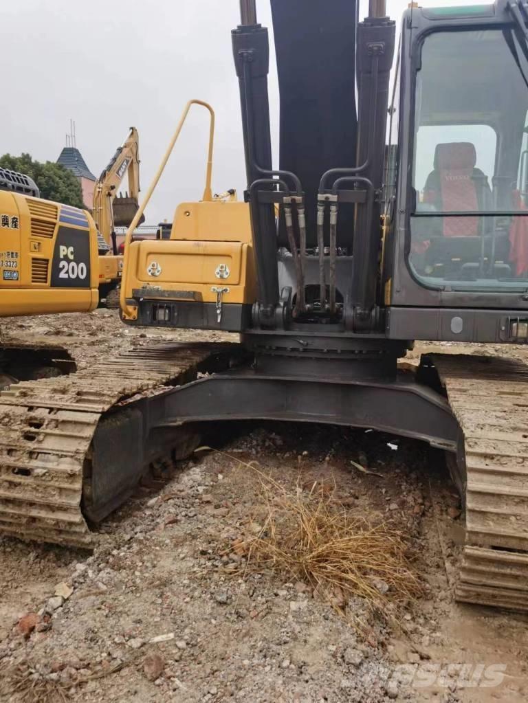 Volvo EC 210 DL Kāpurķēžu ekskavatori