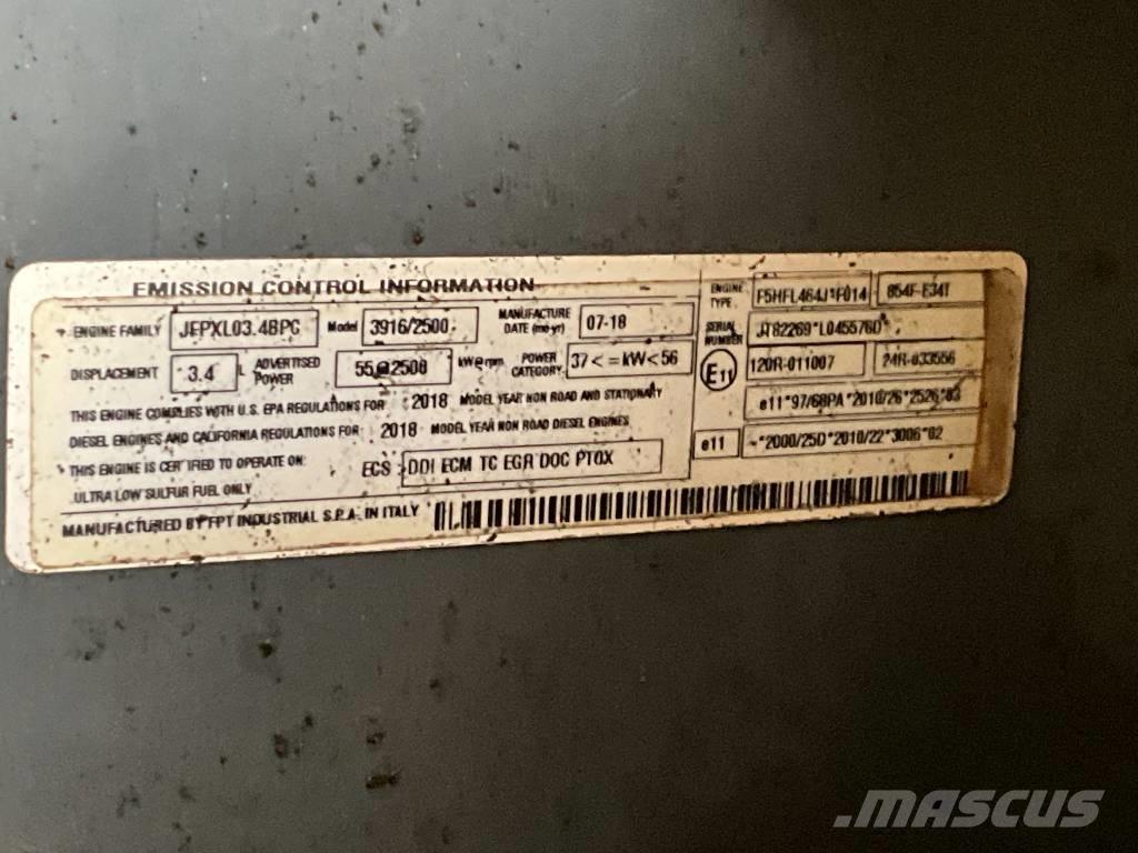 Neuson DW 90 Mini pašizgāzēji