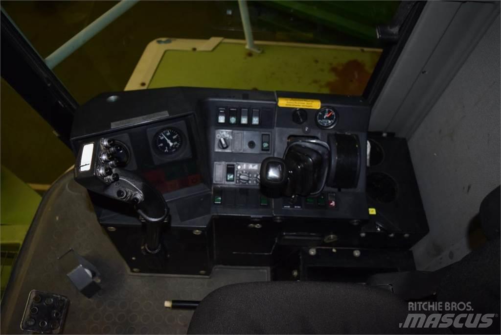 CLAAS Jaguar 820 Lopbarības novācēji