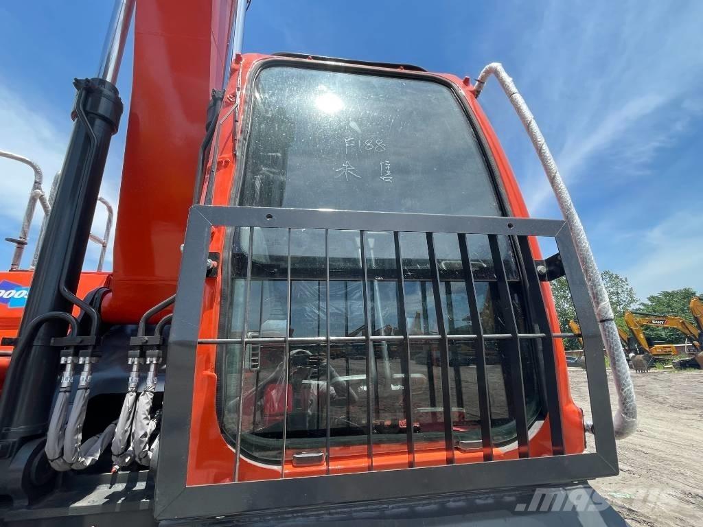 Doosan DX 300 Kāpurķēžu ekskavatori