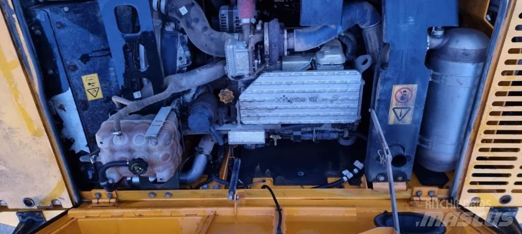 JCB 220 X Long Kāpurķēžu ekskavatori