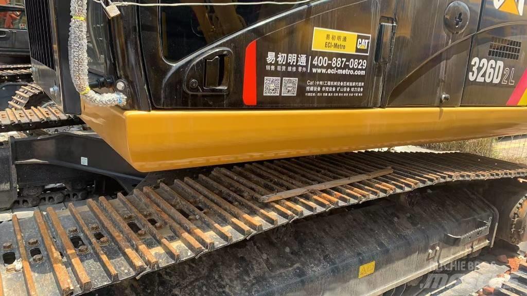 CAT 326D Kāpurķēžu ekskavatori