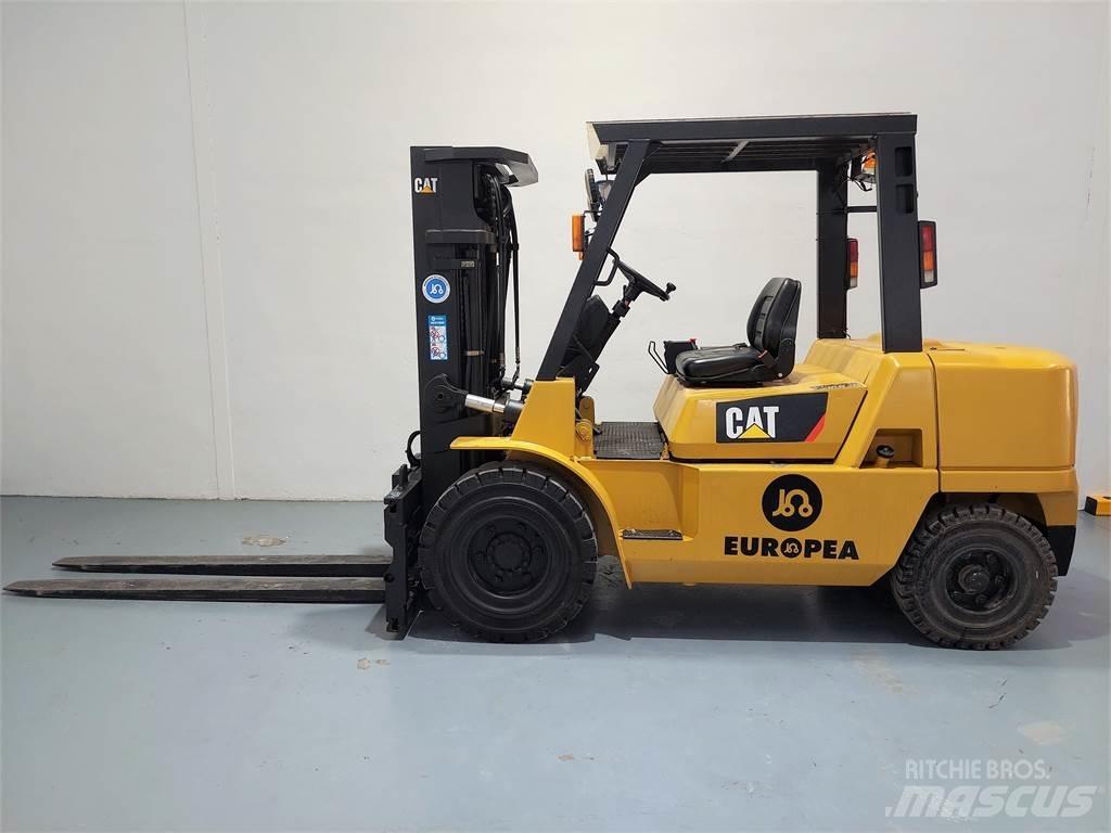 CAT DP45K Tehnika ar dīzeļa dzinēju