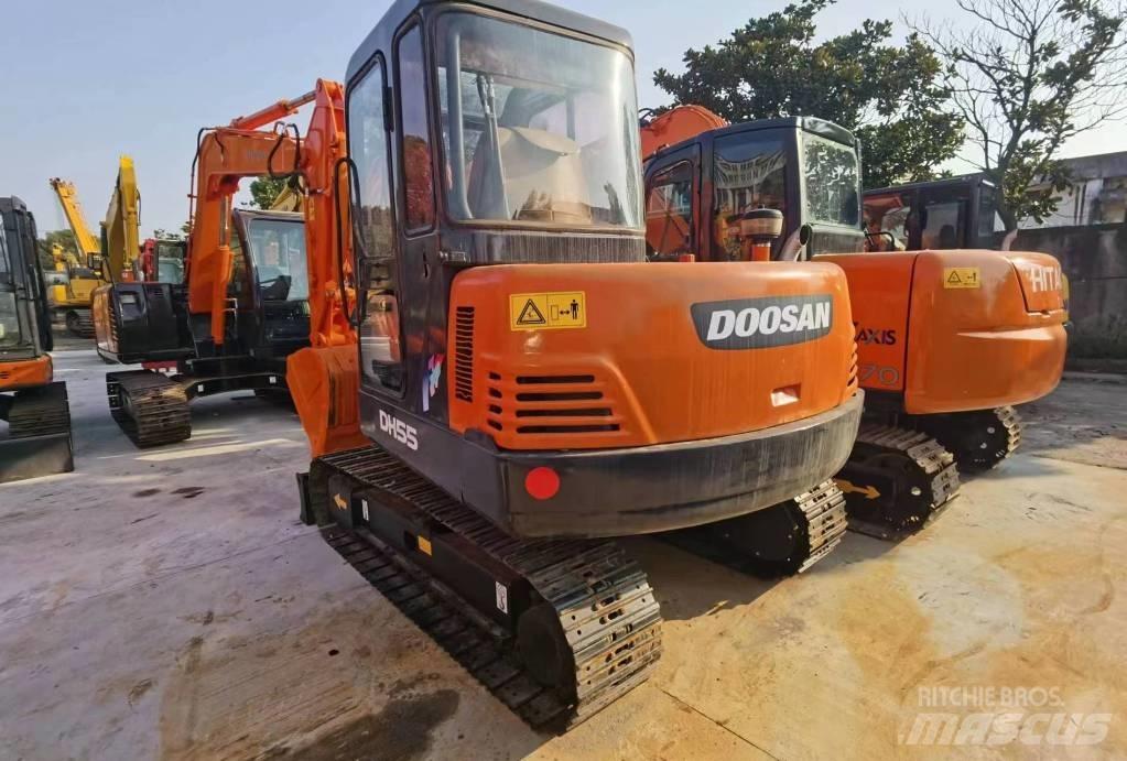 Doosan DH55 Kāpurķēžu ekskavatori