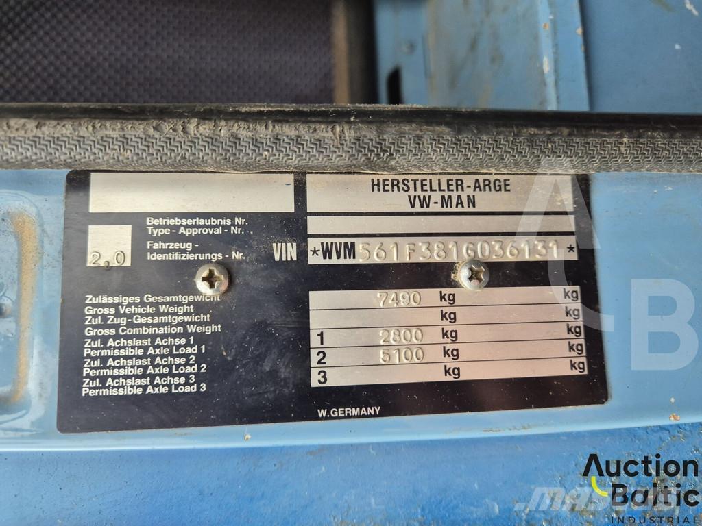 MAN 8.136 Platformas/izkraušana no sāniem