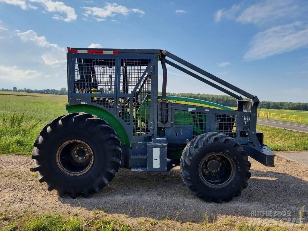 John Deere 5100 M Mežizstrādes traktori