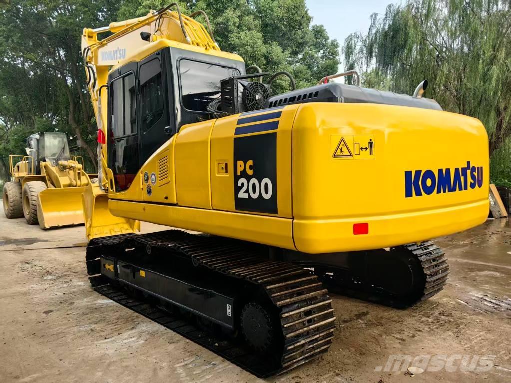 Komatsu PC 200-7 Kāpurķēžu ekskavatori