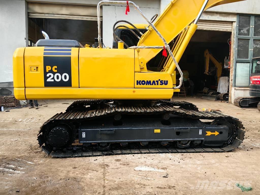 Komatsu PC 200-7 Kāpurķēžu ekskavatori