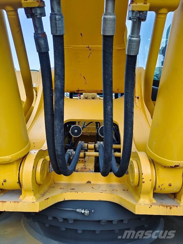 Komatsu PC 400-8 Kāpurķēžu ekskavatori
