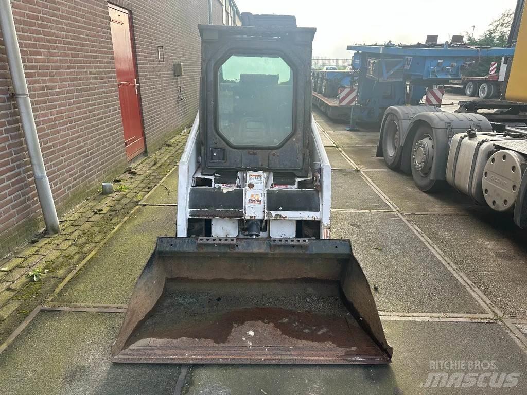 Bobcat 553 Lietoti riteņu kompaktiekrāvēji