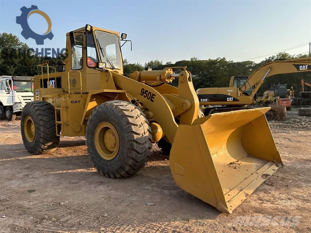 CAT 950 E Iekrāvēji uz riteņiem