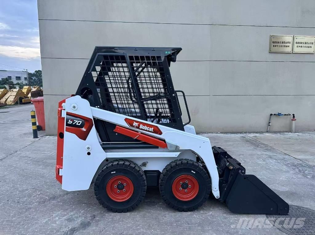 Bobcat S70 Lietoti riteņu kompaktiekrāvēji