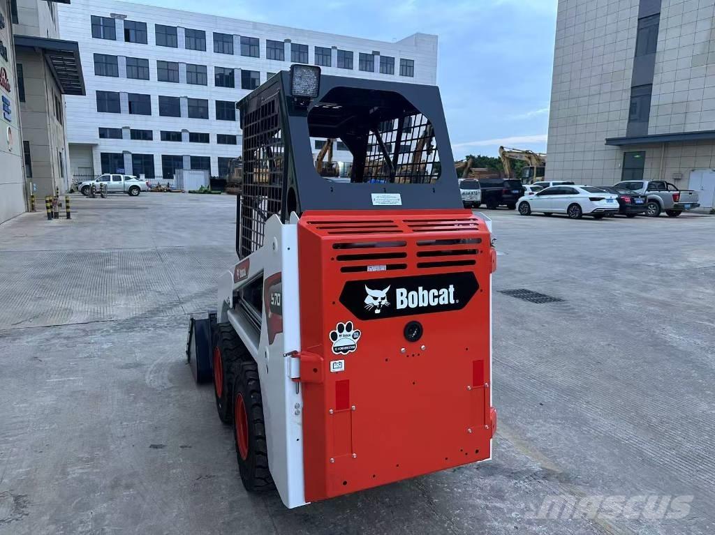 Bobcat S70 Lietoti riteņu kompaktiekrāvēji