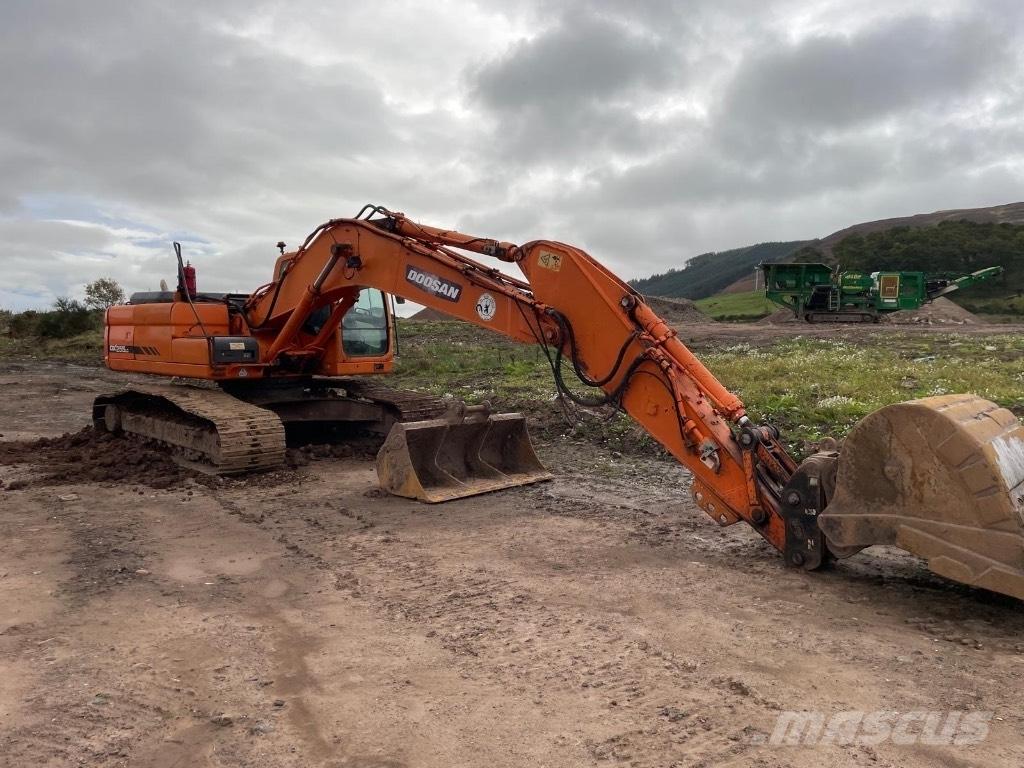 Doosan DX 255 LC Kāpurķēžu ekskavatori
