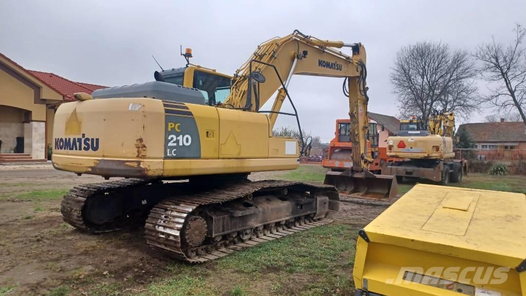 Komatsu PC 210 Kāpurķēžu ekskavatori