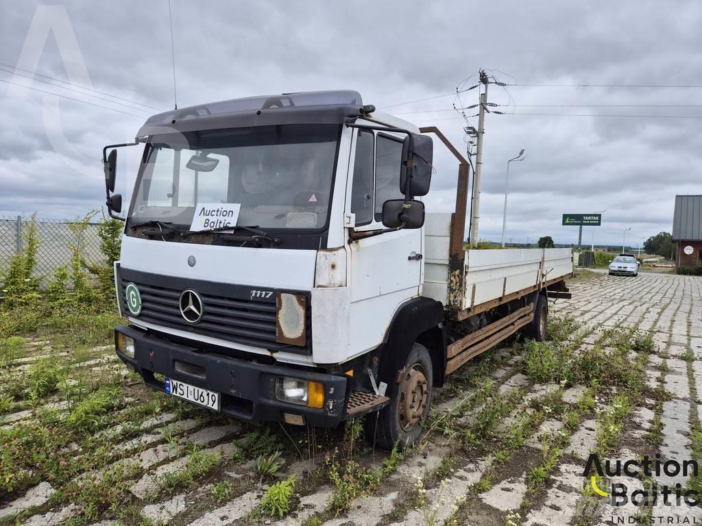 Mercedes-Benz 1117 Platformas/izkraušana no sāniem
