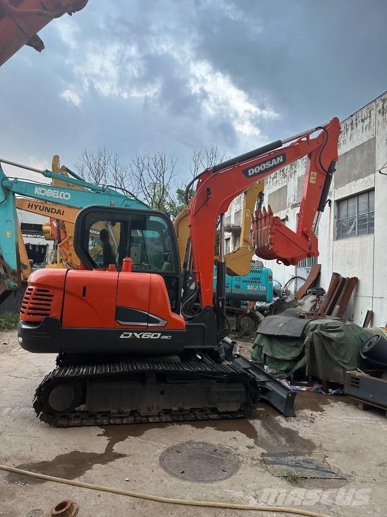 Doosan DX 60 Mini ekskavatori < 7 t