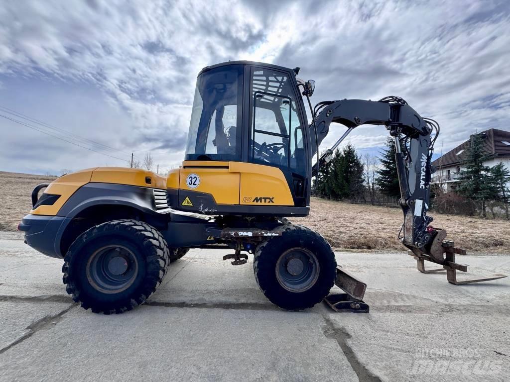 Mecalac 12 MTX Ekskavatori-iekrāvēji
