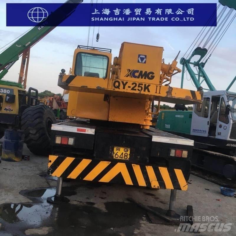 XCMG QY 25 Visurgājēji celtņi