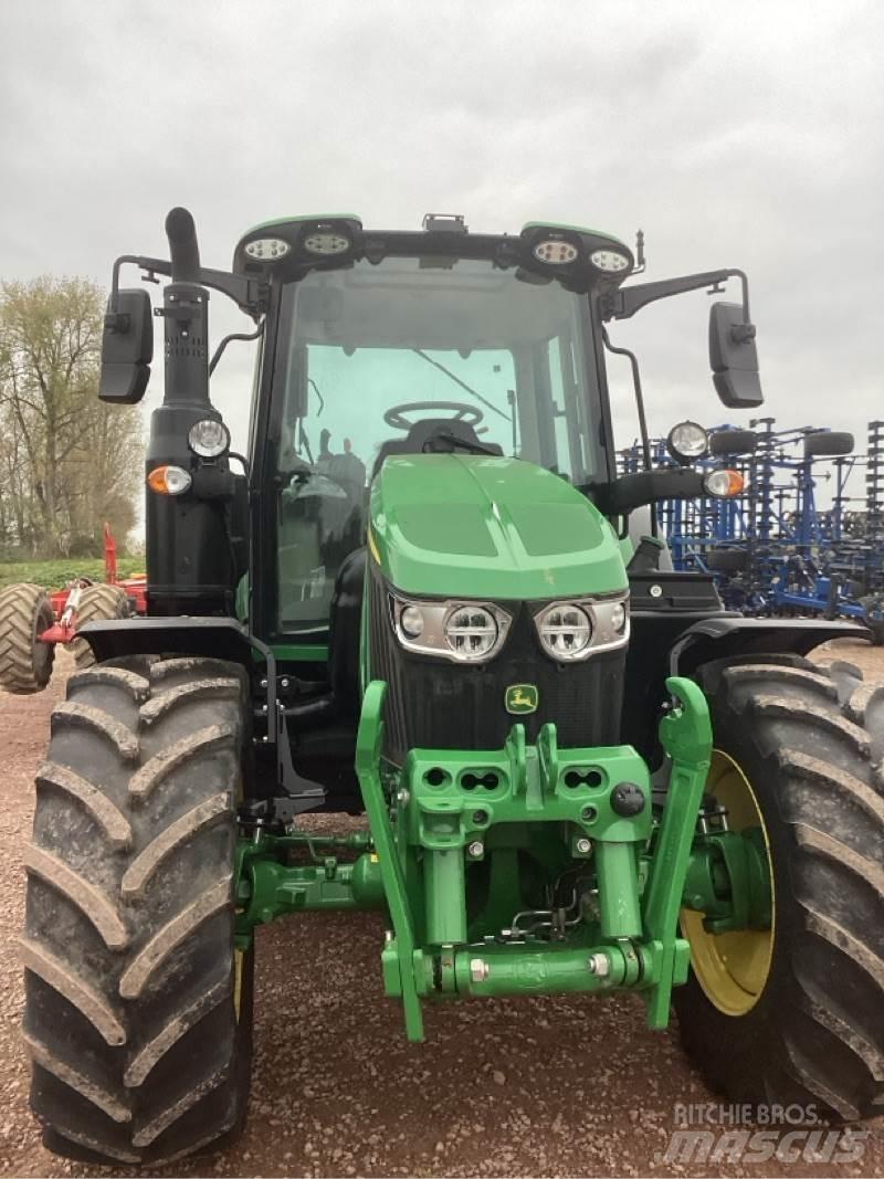 John Deere 6120M Traktori