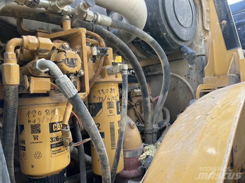 CAT 966H Iekrāvēji uz riteņiem