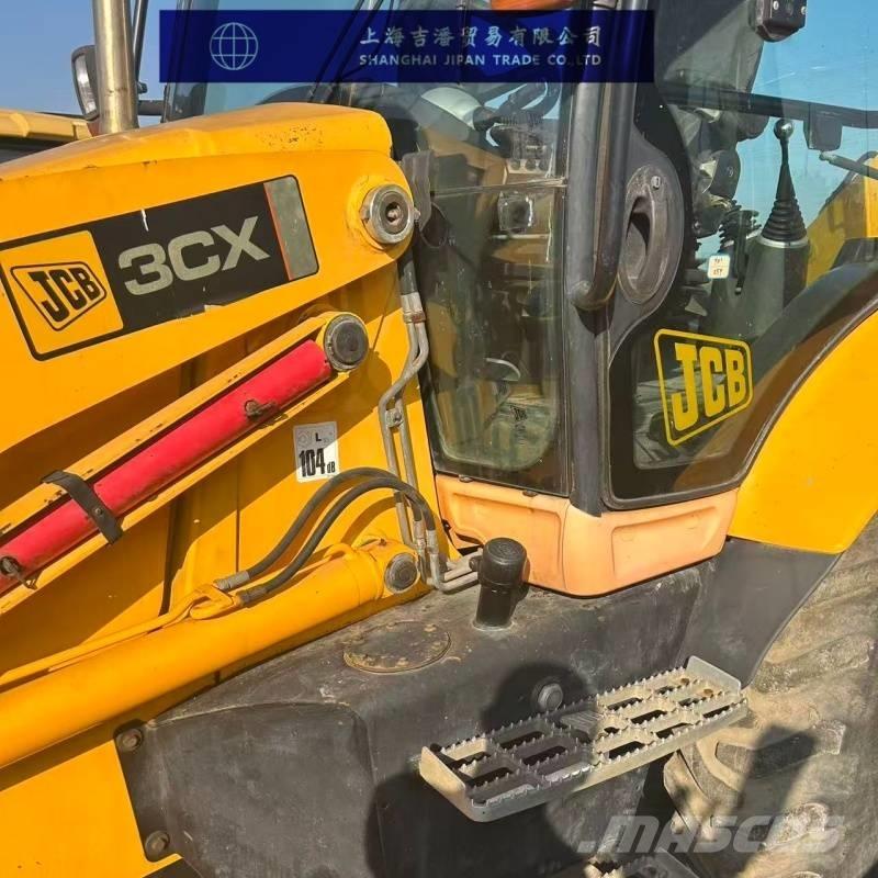JCB 3 CX Iekrāvēji uz riteņiem