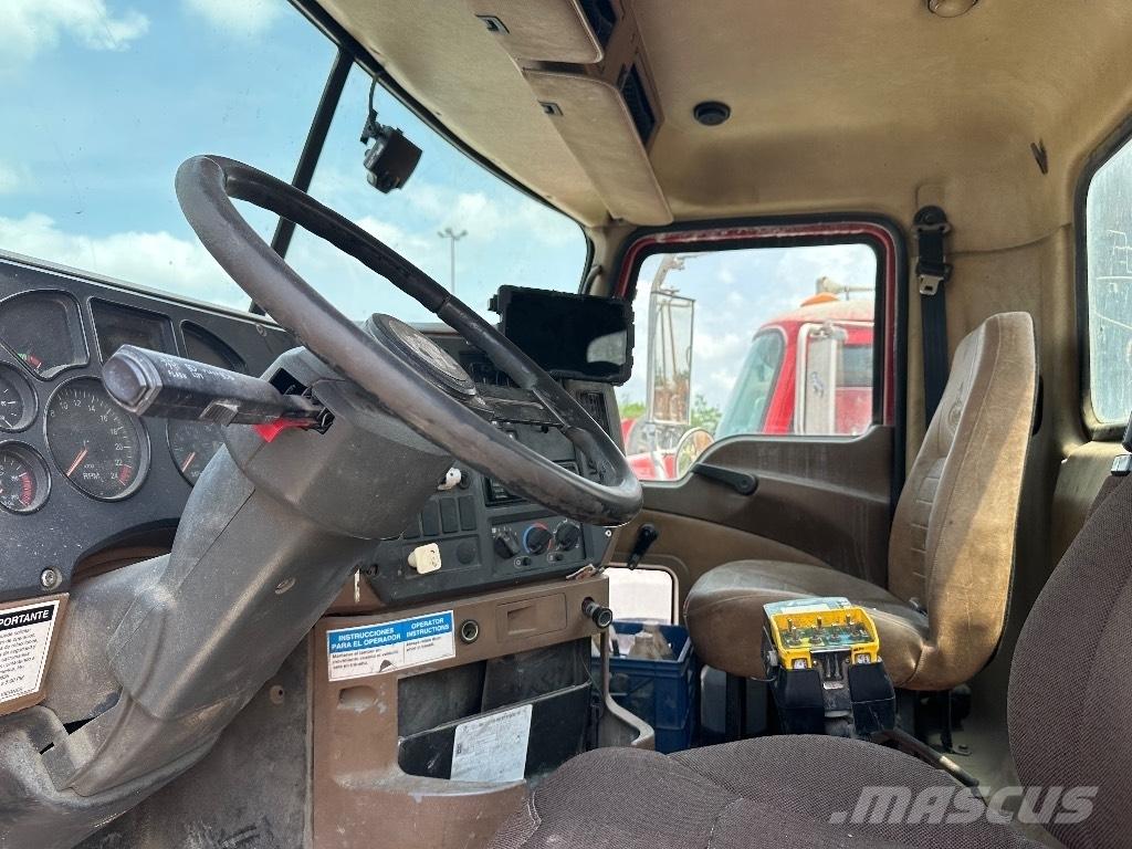 Mack Granite GU 813 Citi