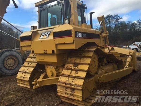 CAT D 6 R Kāpurķēžu buldozeri