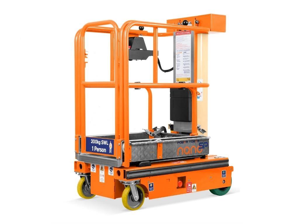 JLG Nano SP E Kompakts pacēlājs ar rotējošu strēli