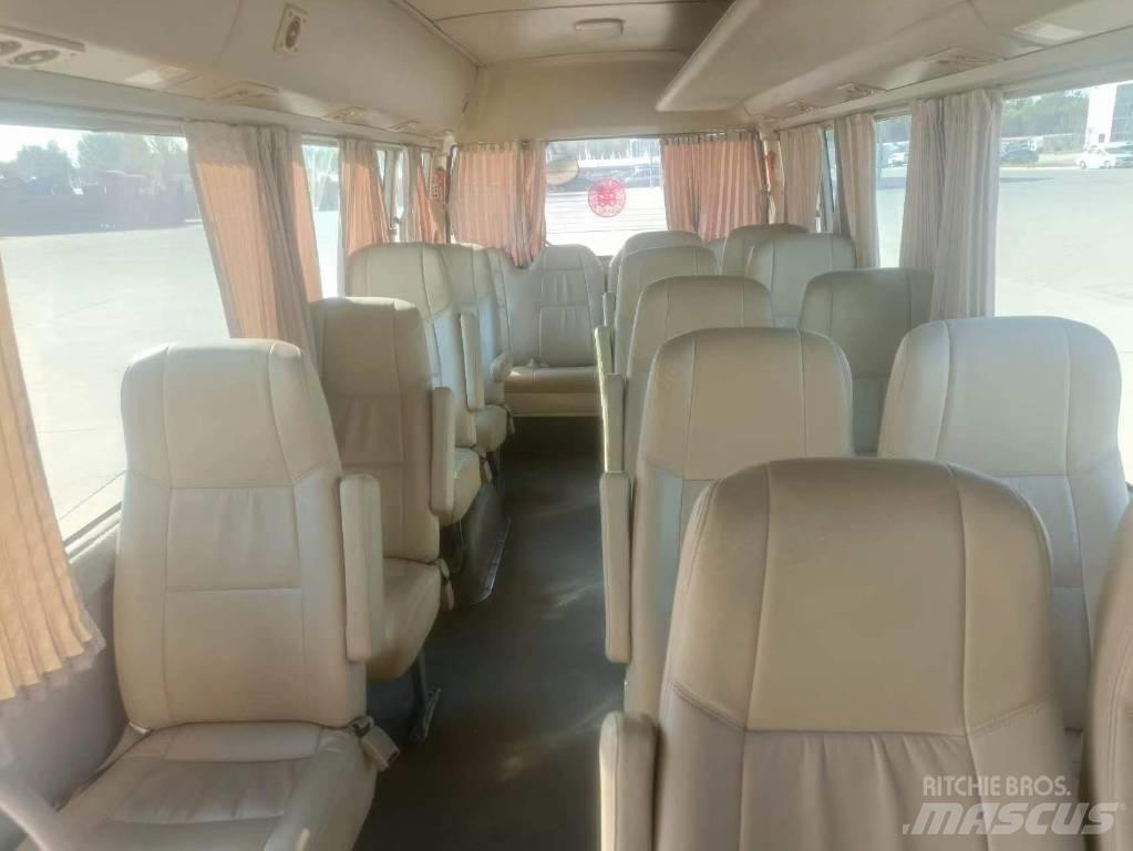 Toyota Coaster Bus Mikroautobusi