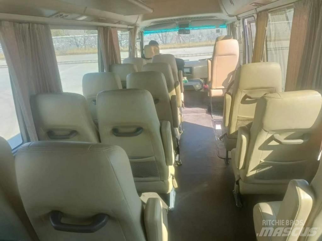 Toyota Coaster Bus Mikroautobusi
