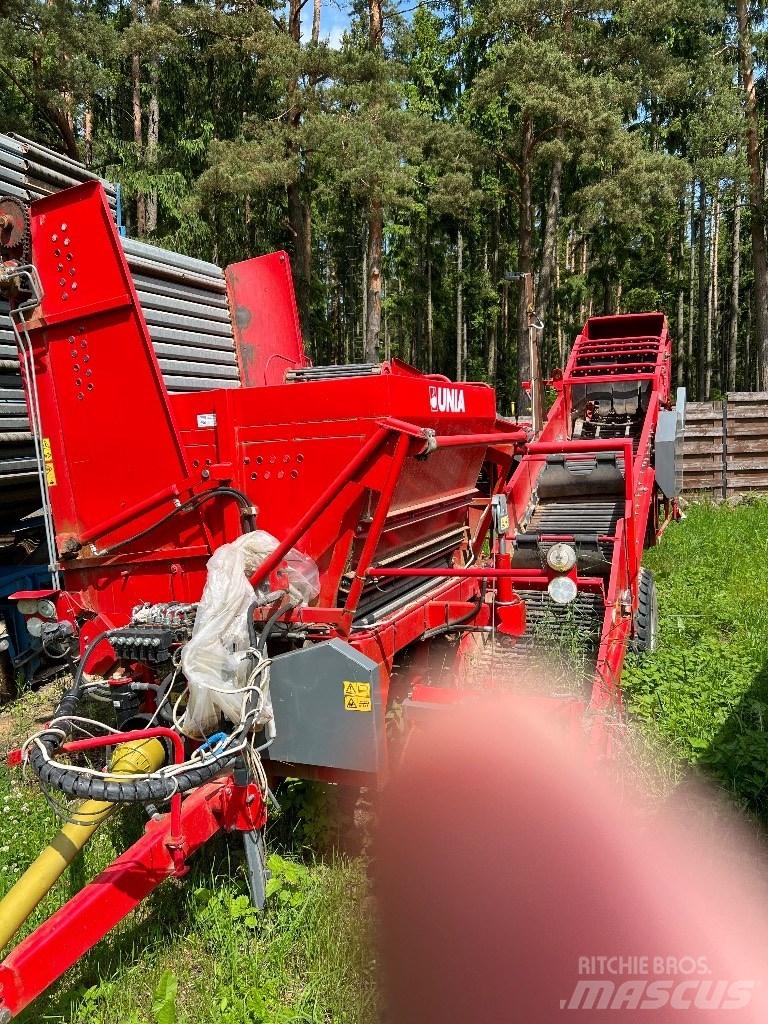 Unia PYRA 1600 Kartupeļu novākšanas kombaini