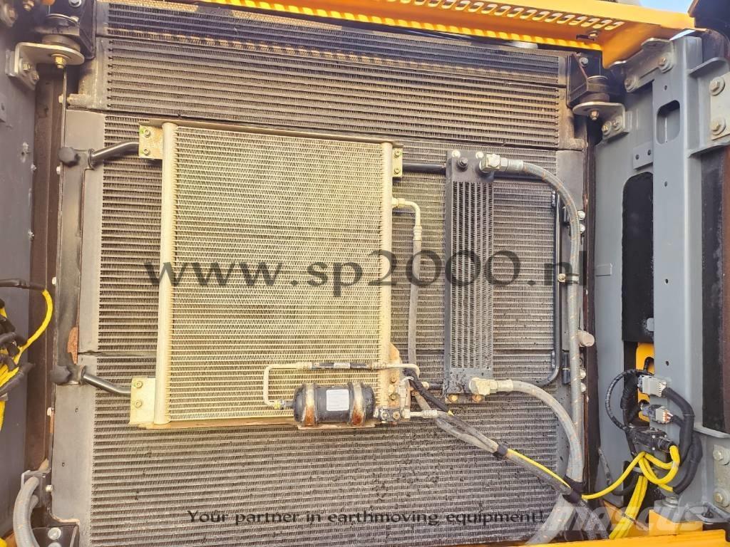 Liebherr R 936 LC Kāpurķēžu ekskavatori