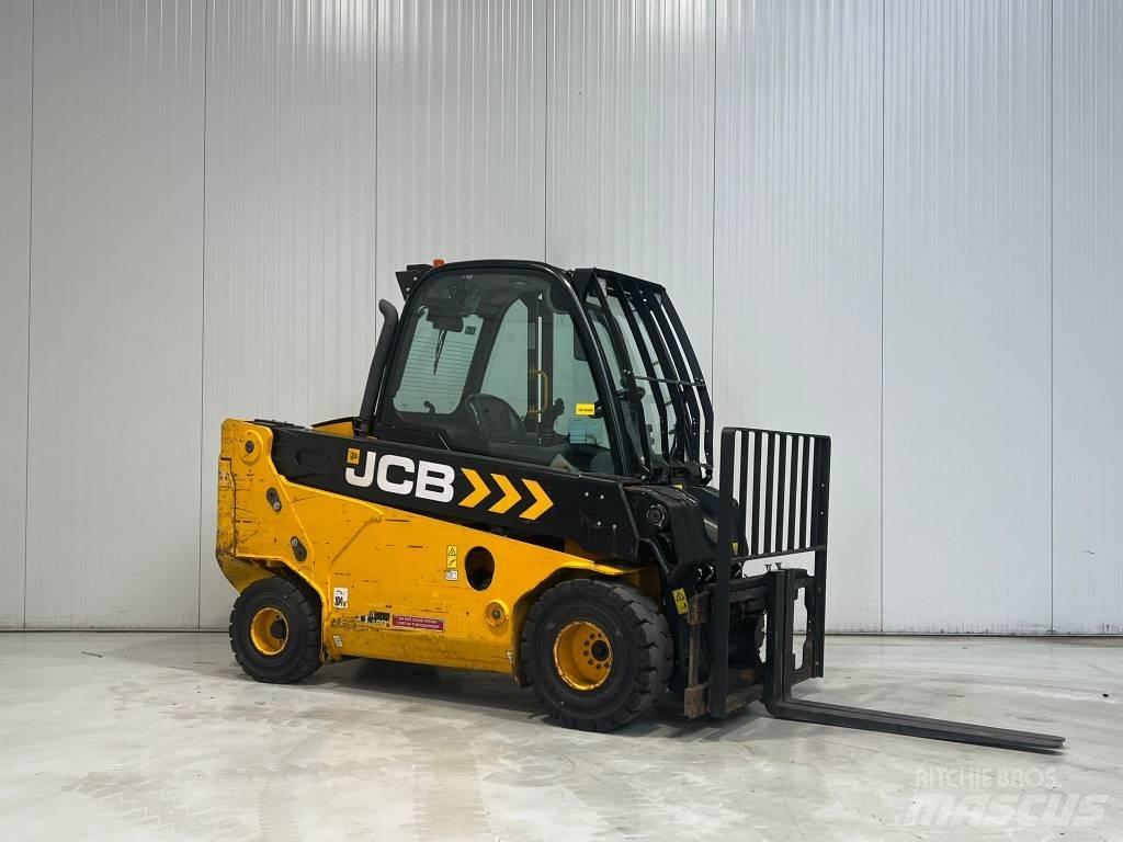 JCB TLT30-19D-2WD Tehnika ar dīzeļa dzinēju