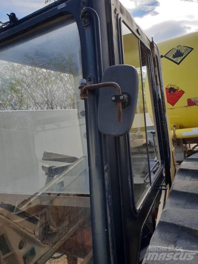 CAT 320B ali 320 Kabīnes un interjers