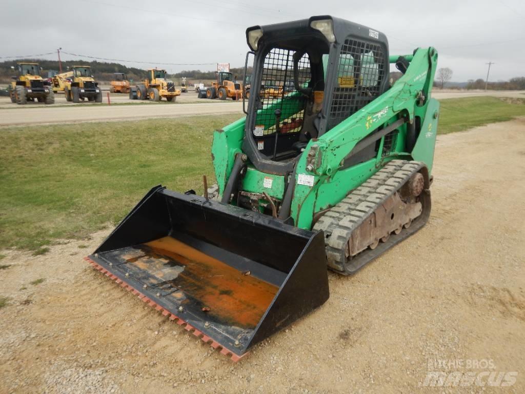 Bobcat T590 Lietoti riteņu kompaktiekrāvēji