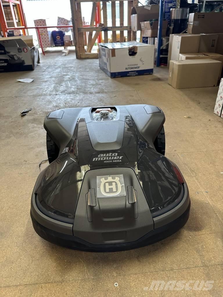 Husqvarna AM450X Robots- zāles pļāvējs