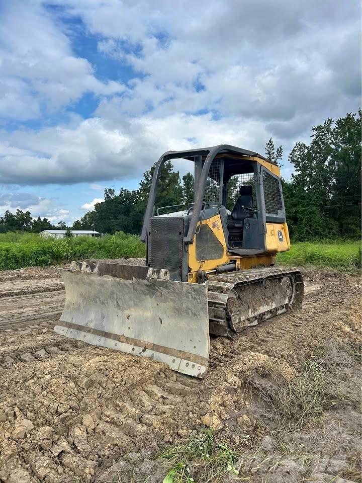 John Deere 650 JLT Kāpurķēžu buldozeri