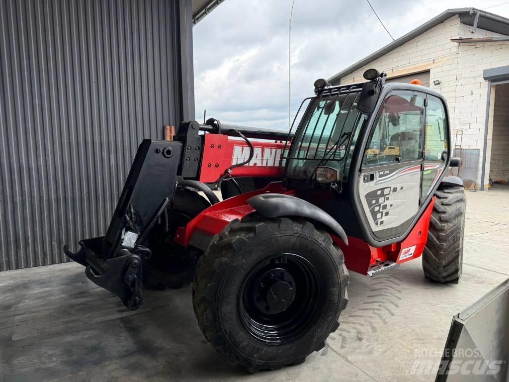 Manitou MT 932 Teleskopiskie manipulatori