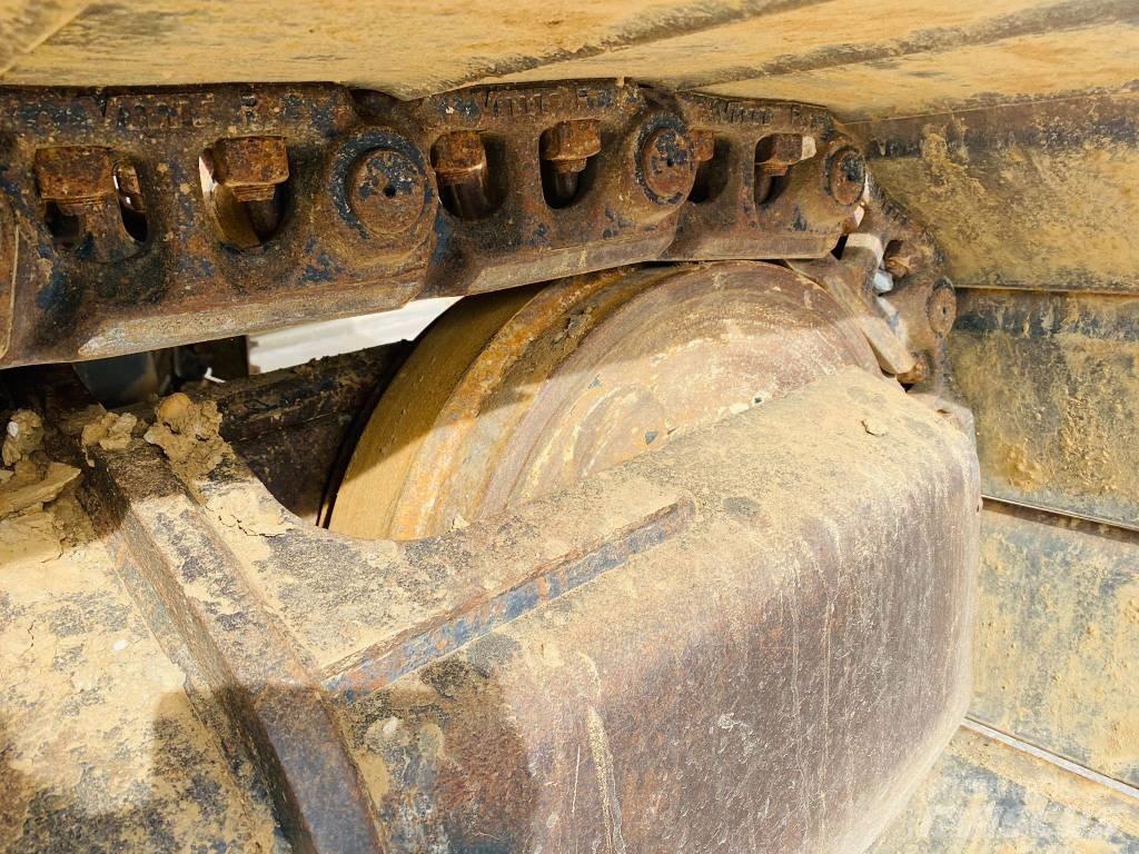CAT 330-07a Kāpurķēžu ekskavatori