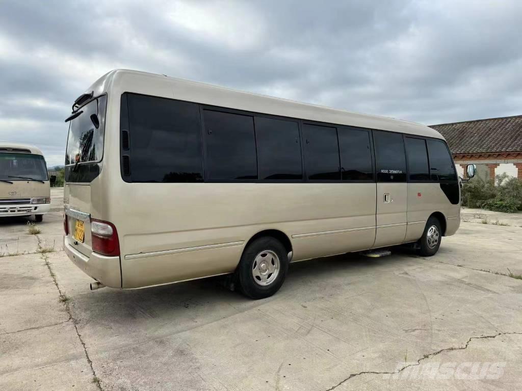 Toyota Coaster Bus Mikroautobusi