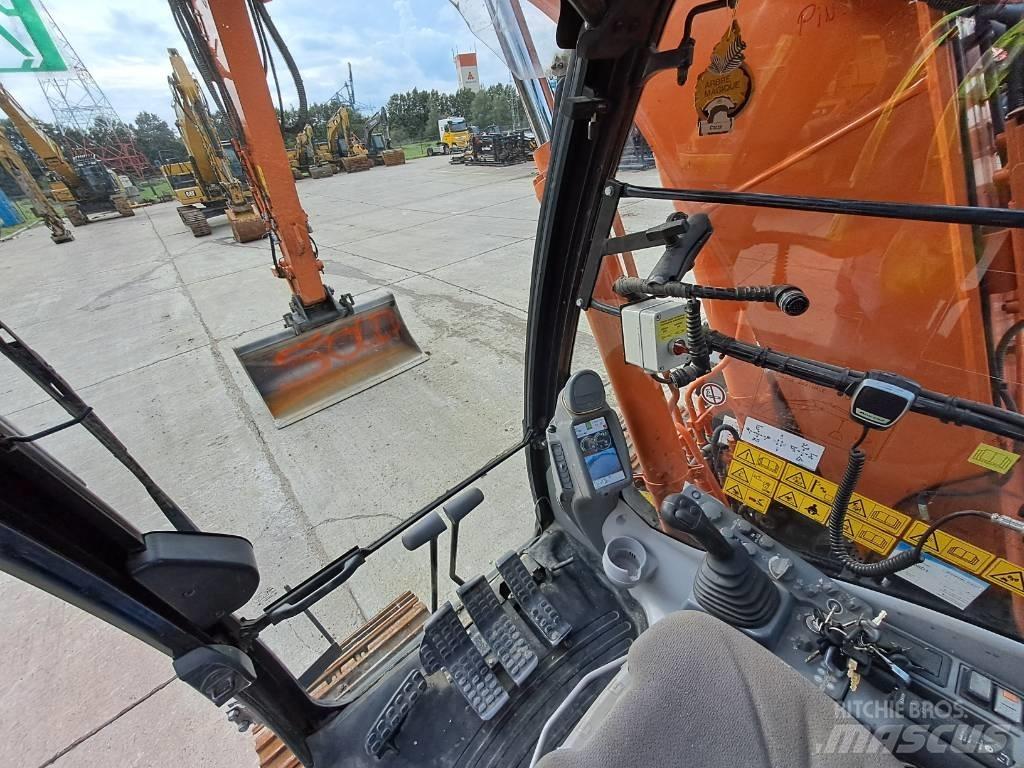 Hitachi ZX135US-6 Kāpurķēžu ekskavatori