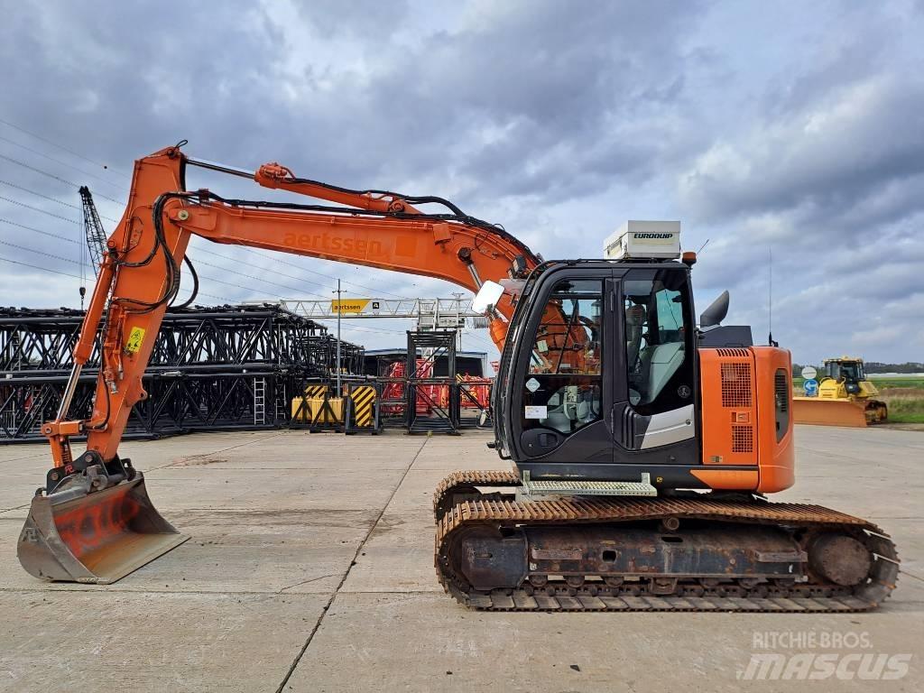 Hitachi ZX135US-6 Kāpurķēžu ekskavatori