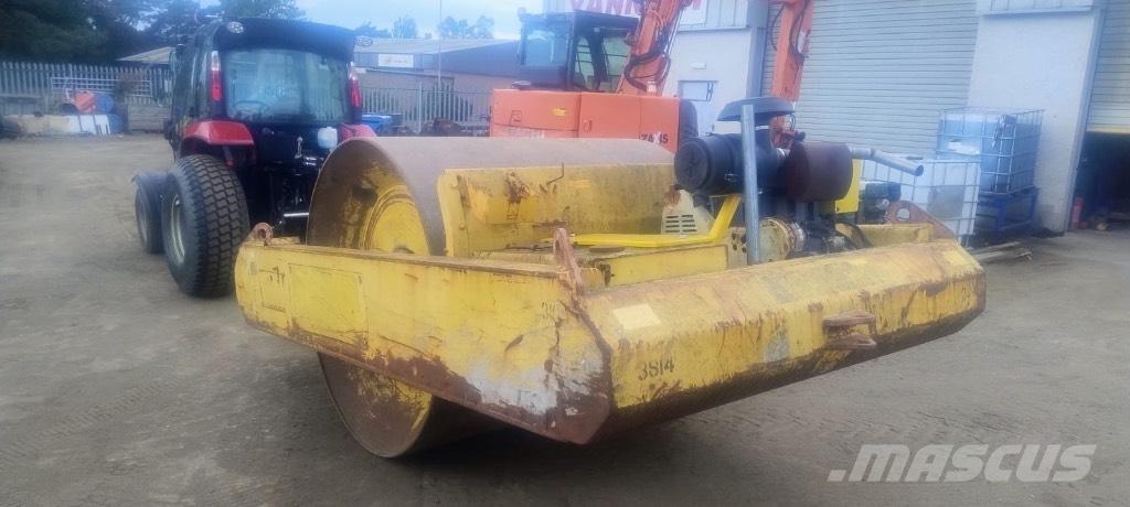 Bomag BW 6 Piekabināmie vibroveltņi
