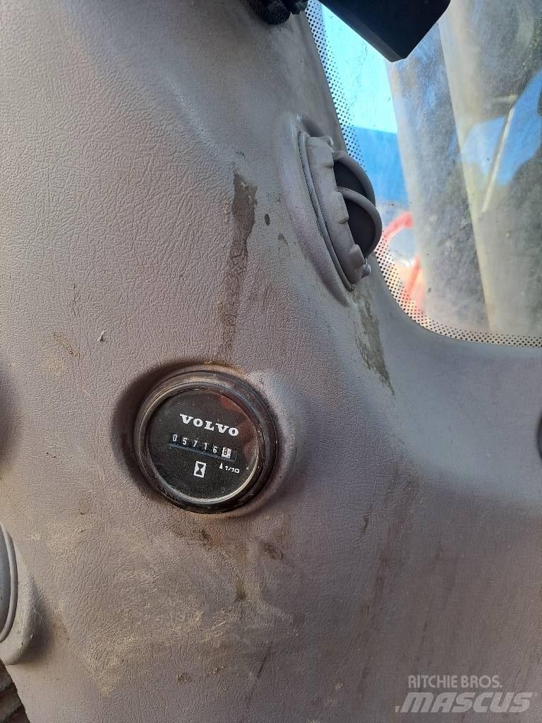 Volvo EWR150E Ekskavatori uz riteņiem