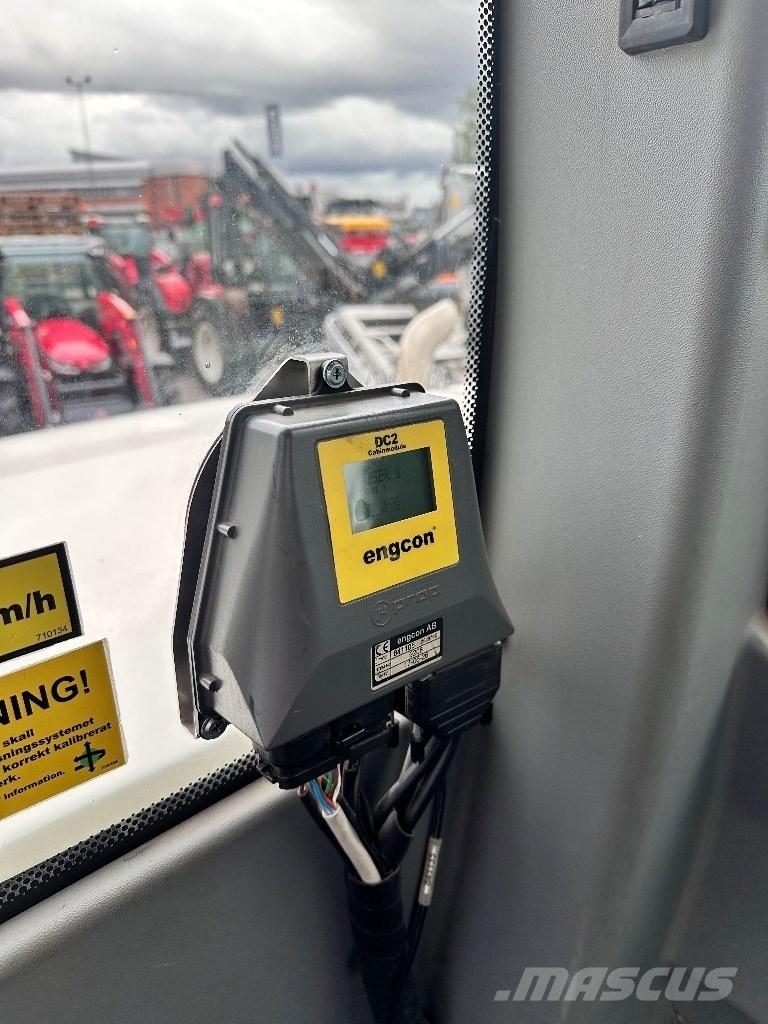 Schaeff TW 110 Ekskavatori uz riteņiem