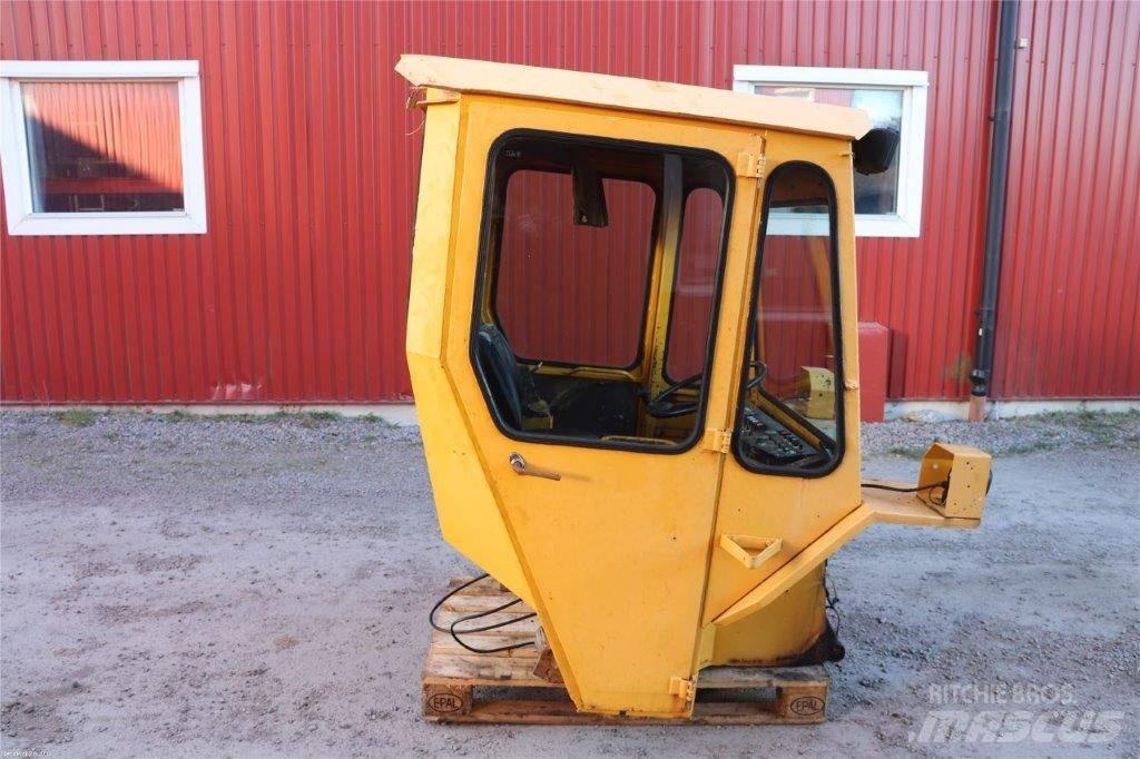 Lundberg 341 Kabīnes un interjers